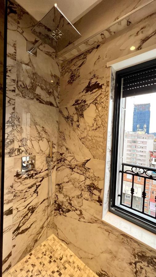 Zeus Tirana Suite Deluxe Ngoại thất bức ảnh